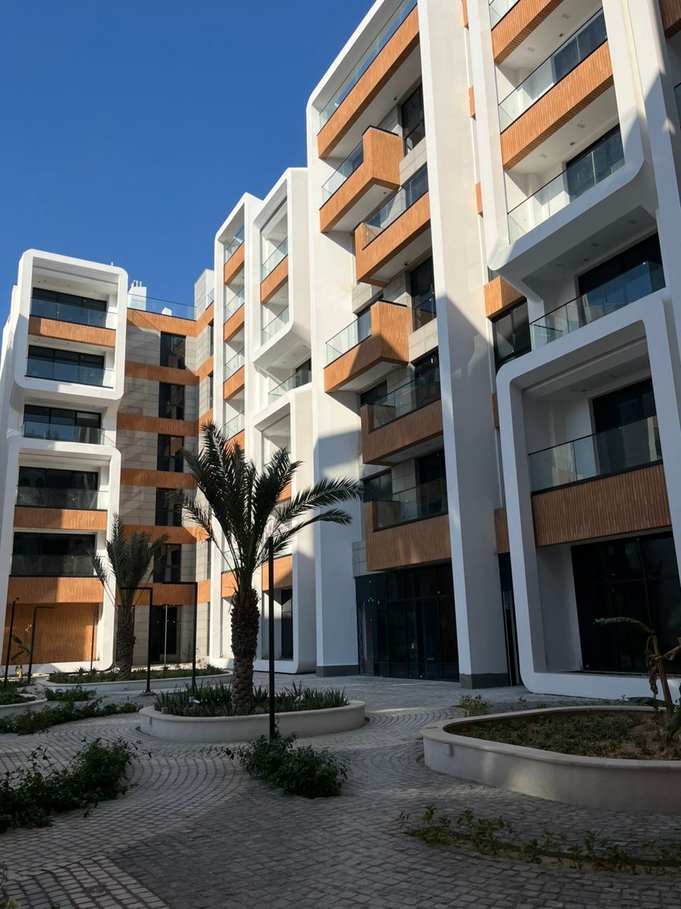 انتخاب مجری مناسب کرتین وال